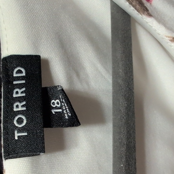 Torrid White Floral Challis Overskirt Romper - Picture 8 of 10